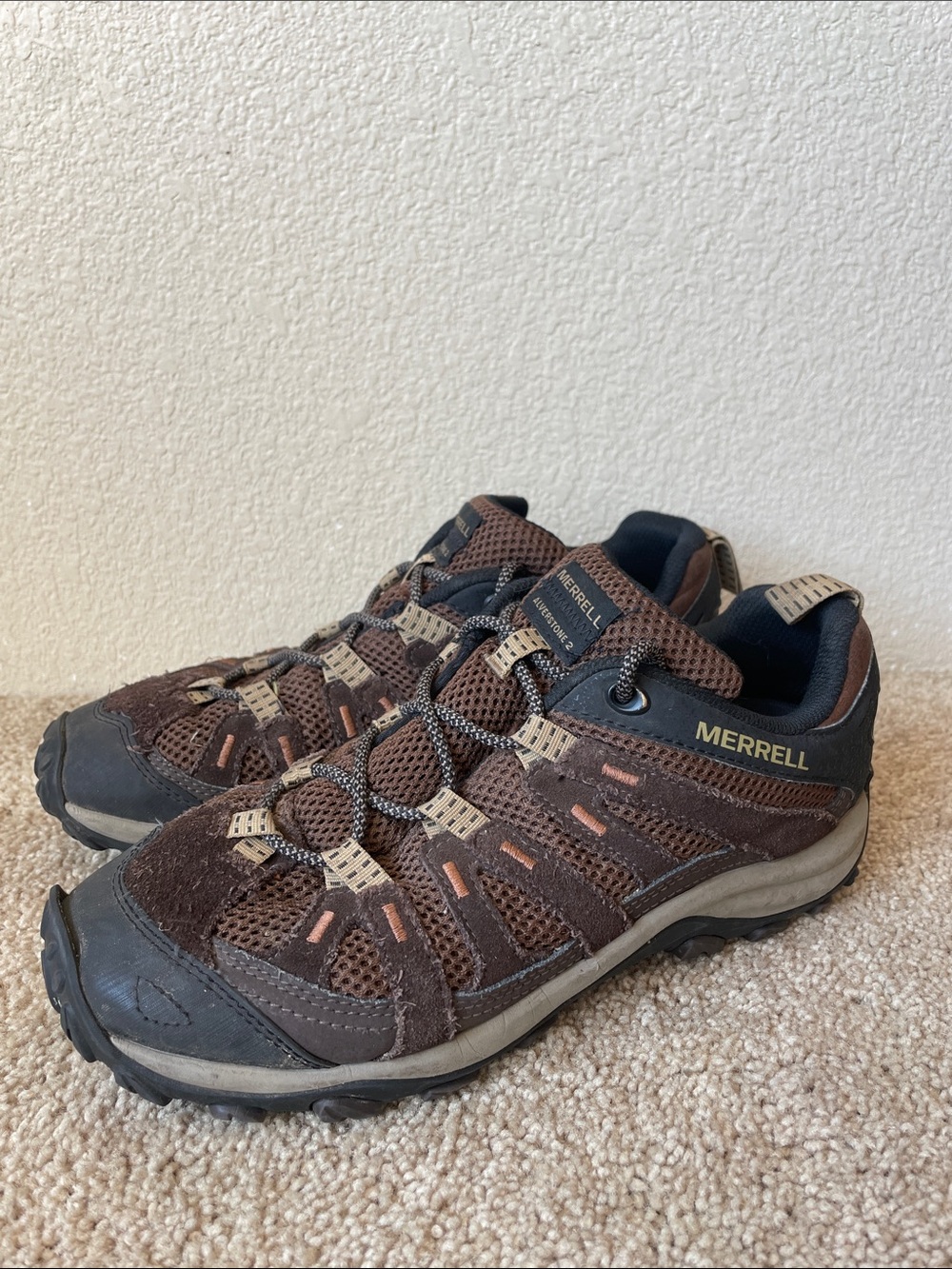 Merrell Men's Alverstone 2 Brown and Black Trail Running Shoes 8.5 Suede Hiking
